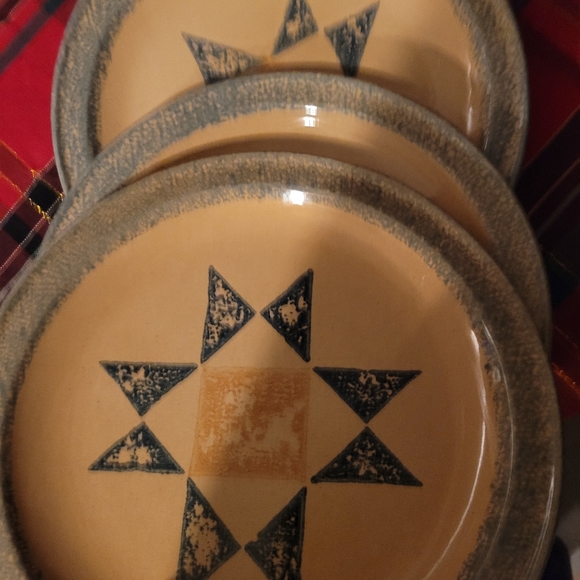 - Pfaltzgraff America Folk Art - 3 Star Plates - Picture 5 of 5
